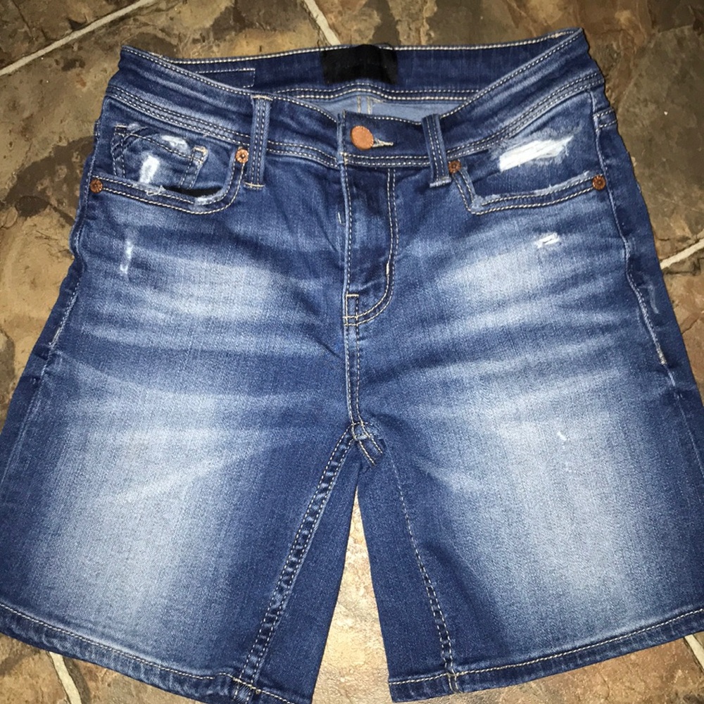 buckle black blue jean shorts